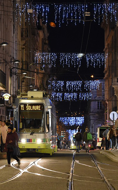 Tramway avec les illuminations de Noël